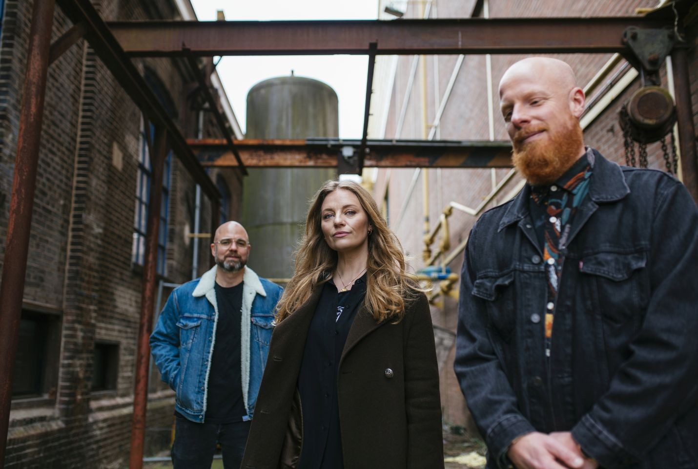 Electronic trio tinlicker